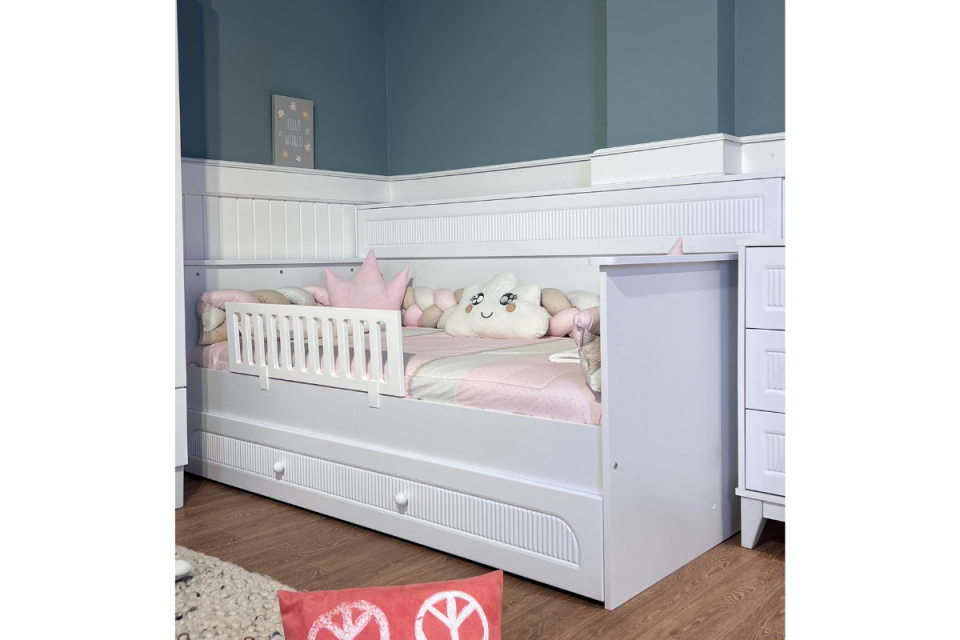 Velora Beyaz Çocuk Odası