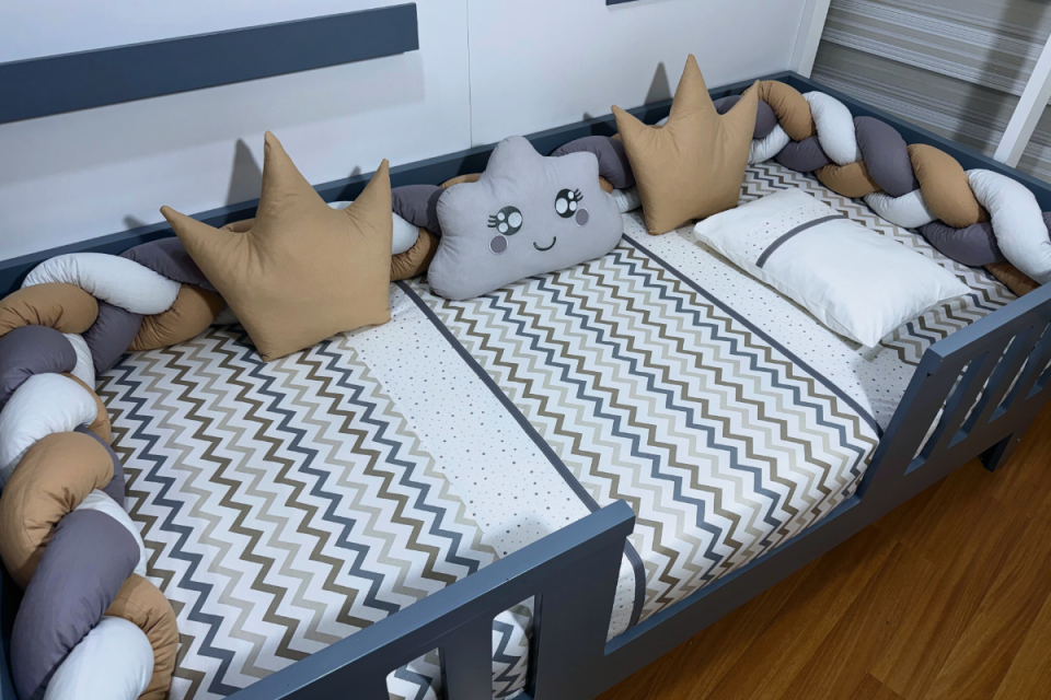 507 Gri Kahve Zigzag Örme Montessori Set