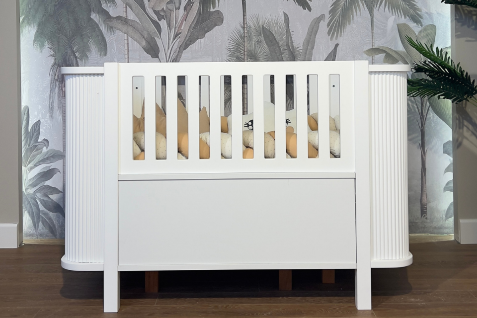 Monica Beyaz Büyüyen Karyola