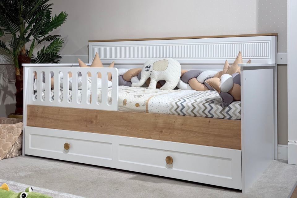 Jasmin Daybed
